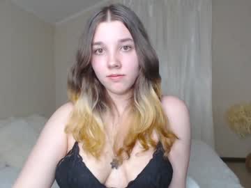 girl Free Sex Cams with kitty1_kitty